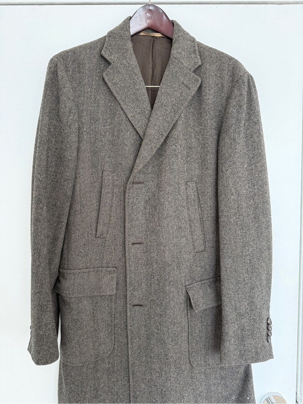 Massimo Dutti Men's Herringbone Wool Overcoat in Brown Size: 50